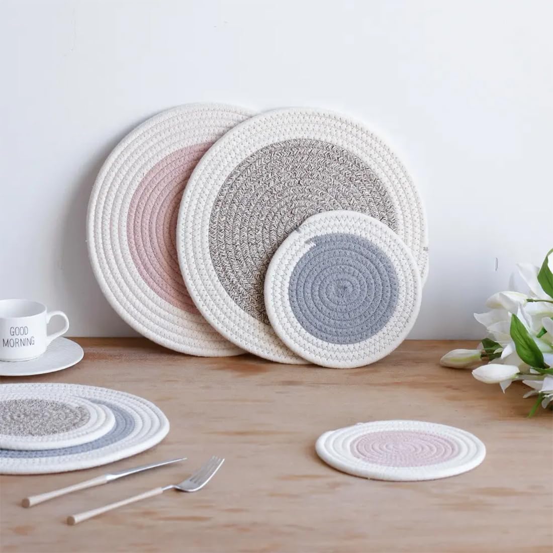 Fennco Styles Hand Braided Reversible Two-Tone Cotton Blend Placemats 12" Round, Set of 4 - Pink Woven Texture Heat Resistant Insulation Table Mats for Home, Kitchen Décor, Dining Table and Holidays